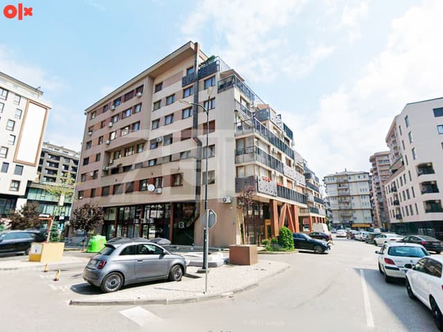 Three-bedroom apartment, Stup