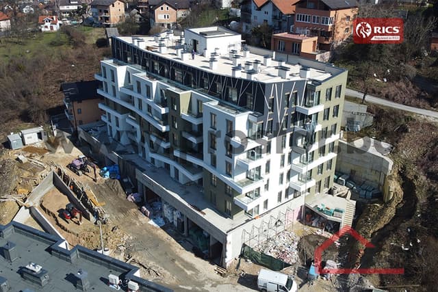 NEW BUILDING ALTIUM: Apartments 38-102m2, Center