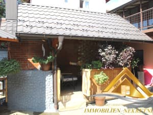 Family house with yard and auxiliary buildings, town of Živinice photo 10