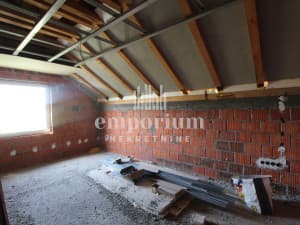 Nedovršena porodična kuća 100 m2, na placu od 480 m2 photo 7