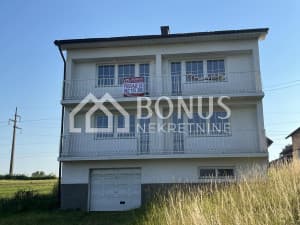 House with garage in Visoko