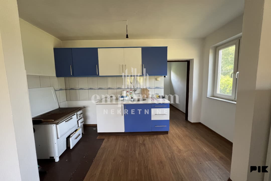 House with auxiliary building and land of 14,034 m² photo 9