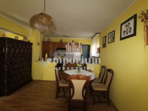 Useljiva kuća površine 80 m2 sa placem od 3.478 m2 photo 4
