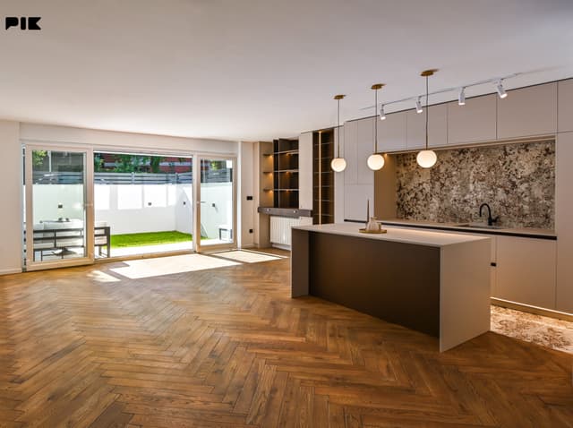 Luxury four-room apartment 90m2 terrace 30 m2 Ciglane Parking