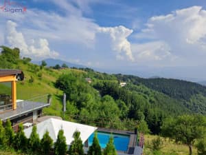 SIGNED: House with pool / Panoramic view / Privacy / Nahorevo photo 9
