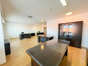 Luxury business space, Center Ilidža 140m2 Grand Centar photo 9