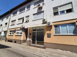 Commercial space 34m2 Center near NLB Bank Banja Luka photo 3