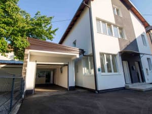 STUP | House of 243 m2 | 2 residential units | Garage
