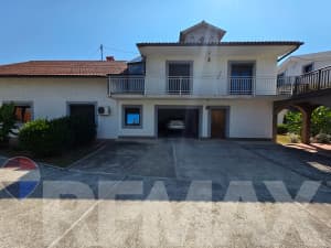 Excellent two houses 511.96m2 | Derviši | Land 998m2 photo 10