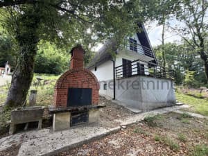 Prodaje se kuća na obali Jablaničkog jezera na parceli 1.073m2 photo 5