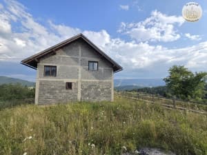 House Pale, ranch with 24332m2 of land, 5km from the center of Pale photo 5