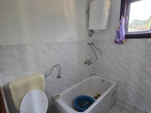 House Pale, ranch with 24332m2 of land, 5km from the center of Pale photo 16