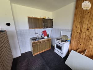 House Pale, ranch with 24332m2 of land, 5km from the center of Pale photo 18