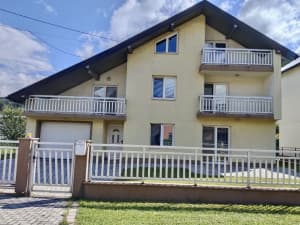 House in an excellent location / quiet, furnished and close to the center