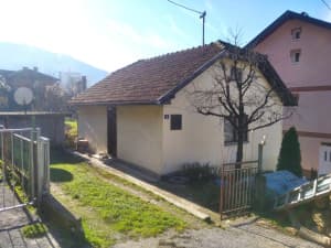 Building plot with a house in Foča, Donje Polje