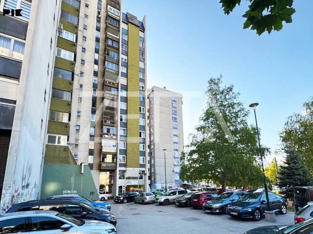 Three-bedroom apartment, 64m2, Alipašino Polje