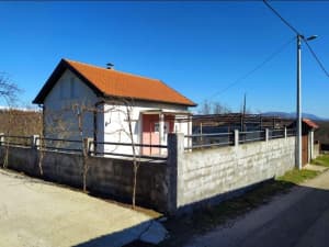 KARTEL/ Kuća sa voćnjakom, Domanovići photo 21