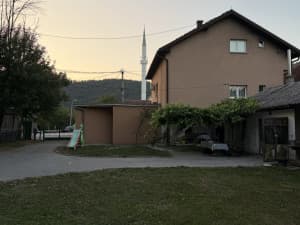 House with commercial spaces Tarčin photo 7