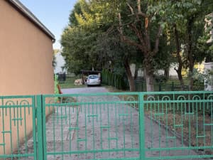 House with commercial spaces Tarčin photo 4
