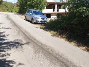Land 5 ares and house in dilapidated condition Kiseljak photo 2
