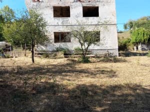 Land 5 ares and house in dilapidated condition Kiseljak photo 9