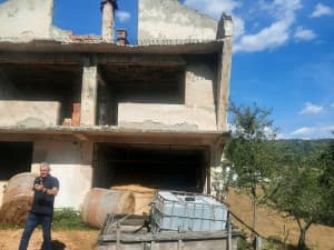 Land 5 ares and house in dilapidated condition Kiseljak photo 10