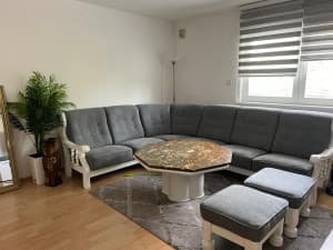 Modern and furnished house with yard - IMMEDIATELY MOVE-IN READY photo 2