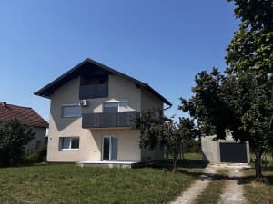 House, two-storey house with yard in Jelah Polje photo 4