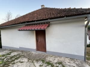 Kuća i ostava sa okucnicom photo 4