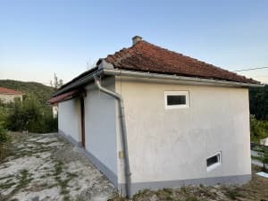 Kuća i ostava sa okucnicom photo 5