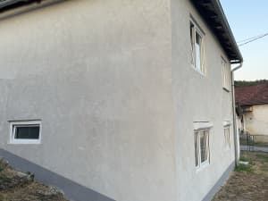 Kuća i ostava sa okucnicom photo 7