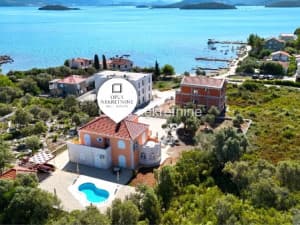 DRACE, PELJESAC villa with pool, fully renovated