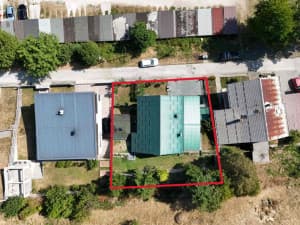 Sigenx sells a house with a yard / Hadžići photo 2