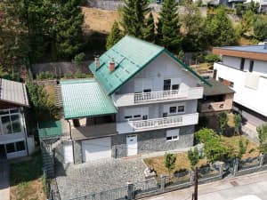 Sigenx sells a house with a yard / Hadžići photo 3
