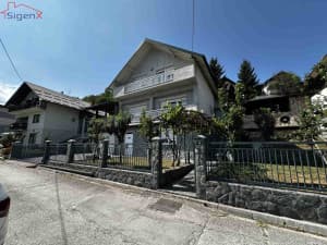 Sigenx sells a house with a yard / Hadžići photo 7