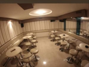 Commercial rental photo 2