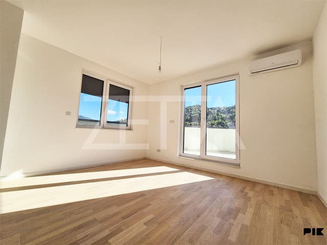 NEW CONSTRUCTION, Three-bedroom apartment with terrace, 72m2