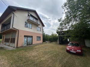 Residential-commercial building with land - 5000 m2 photo 2