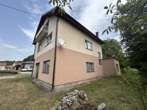 Residential-commercial building with land - 5000 m2 photo 4