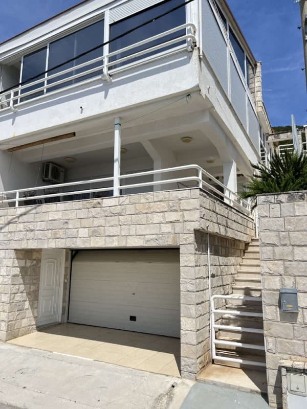 Three-bedroom apartment Neum Surdup sale TERRACE