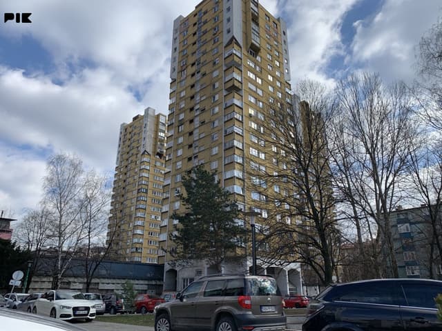 Grbavica four-bedroom apartment Novo Sarajevo 80m2 + 5m2