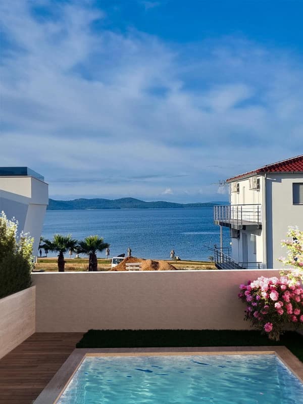 Penthouse with rooftop pool - Diklo, Zadar