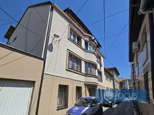 LOCATION: Three-bedroom apartment, 136m2, Karpuzova Street, Stari Grad