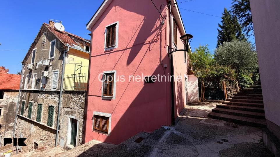 METKOVIC, CENTER stone house in the center photo 19