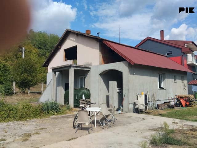 House in Banja Luka, 500 meters from KRAMAR showroom