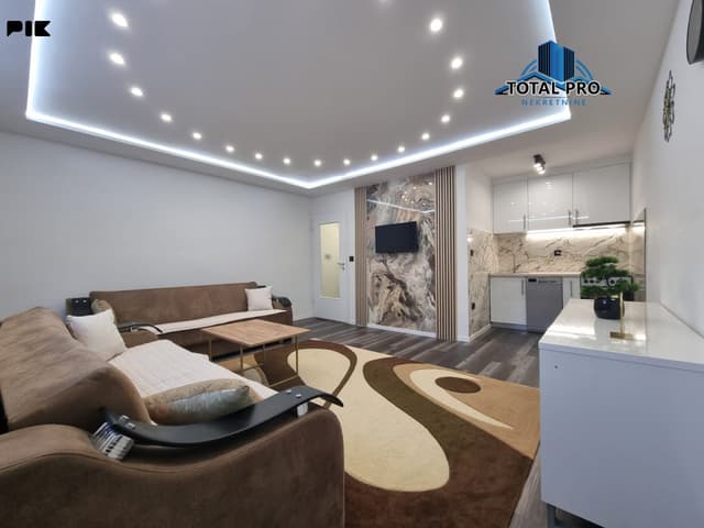 Garsonjera 28,40 m2 / Švrakino Selo photo 2