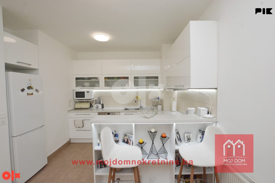 Three-bedroom apartment with a loggia, 67m2, in the Unigradnja Otoka building photo 6