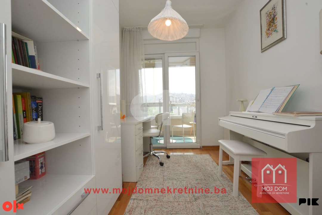 Three-bedroom apartment with a loggia, 67m2, in the Unigradnja Otoka building photo 10
