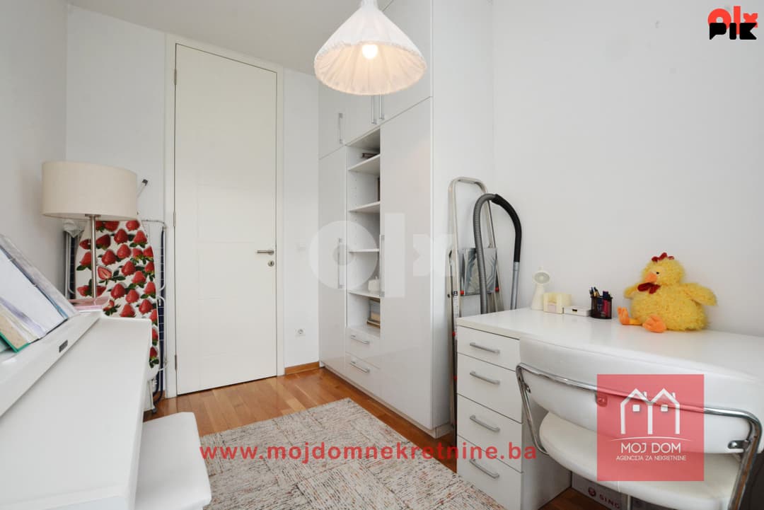 Three-bedroom apartment with a loggia, 67m2, in the Unigradnja Otoka building photo 11
