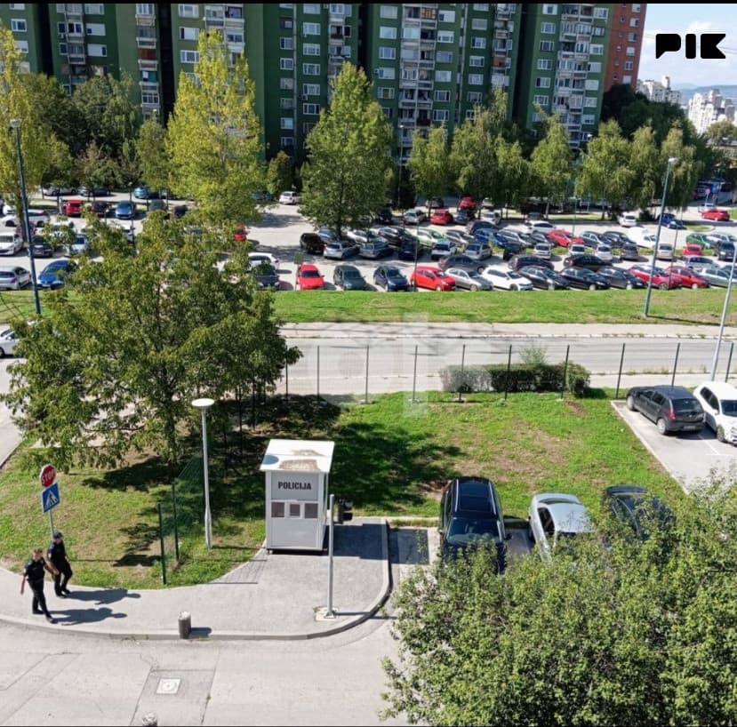 Selling a studio apartment in Novi Grad-Švrakino, 25 square meters photo 4
